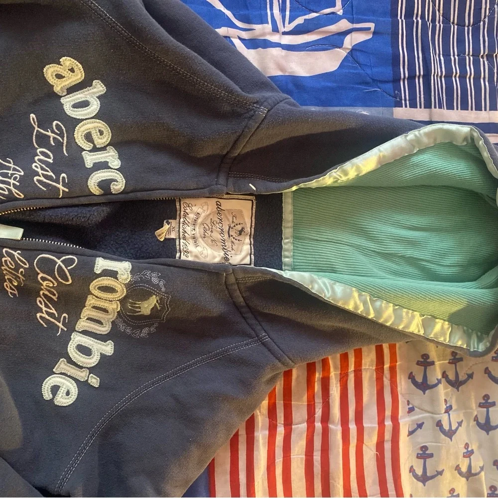 Abercrombie & Fitch Navy Blue Hoodie Jacket - Picture 3 of 4